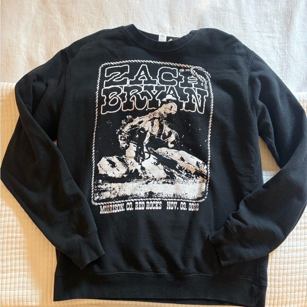 Zach Bryan Crewneck Sweatshirt - Black Graphic Men’s Sweater - Red Rocks 2022